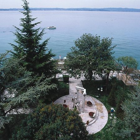 Hotel Catullo Sirmione Exterior photo