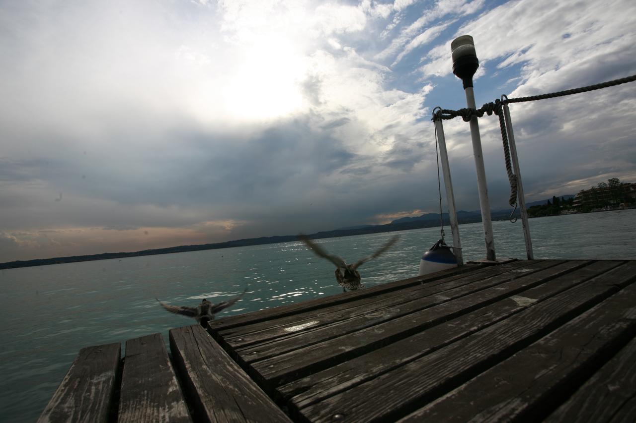 Hotel Catullo Sirmione Exterior photo