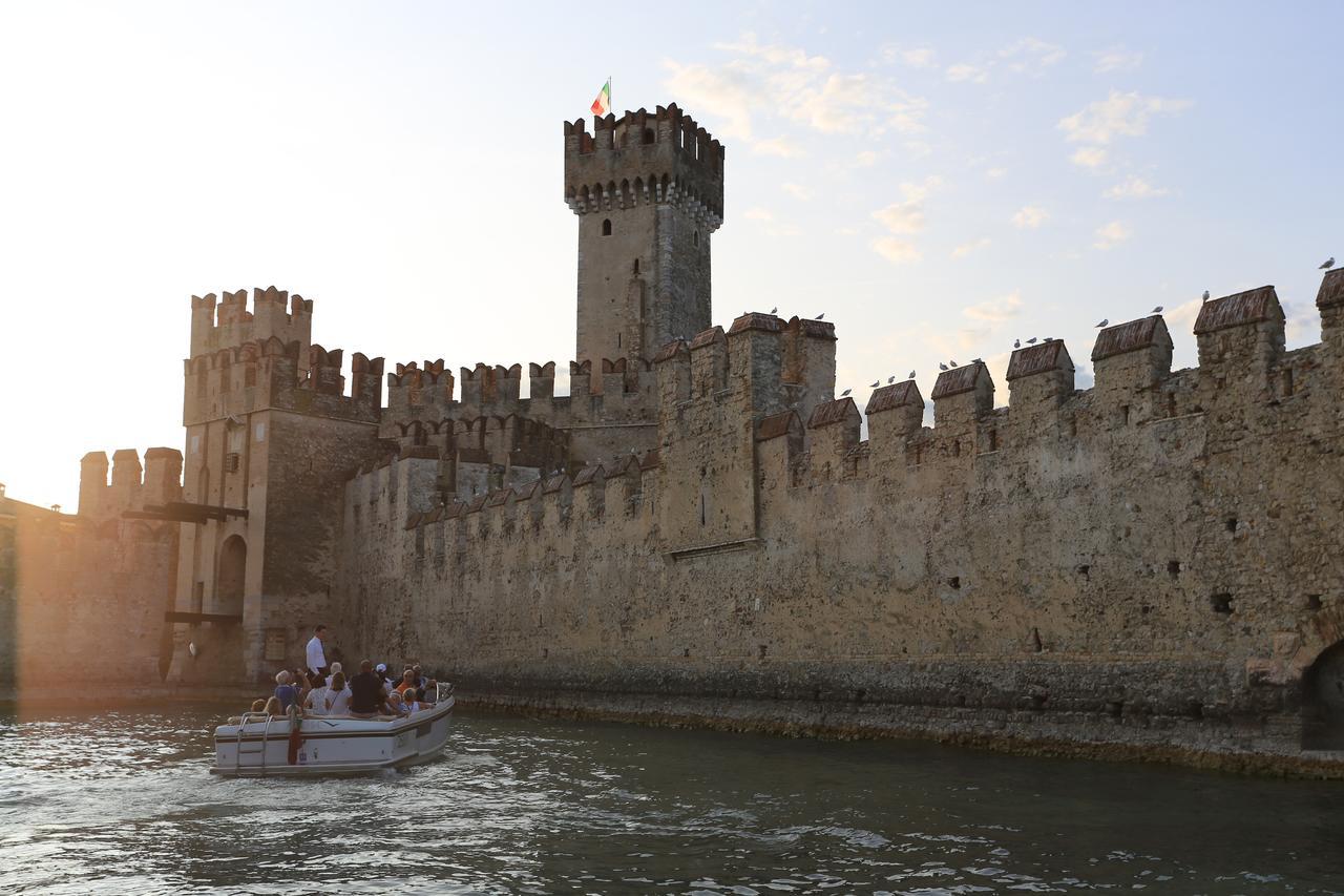 Hotel Catullo Sirmione Exterior photo