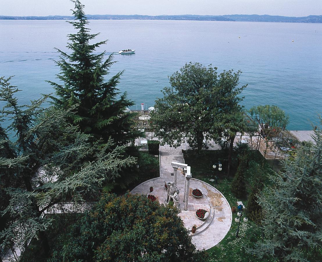 Hotel Catullo Sirmione Exterior photo